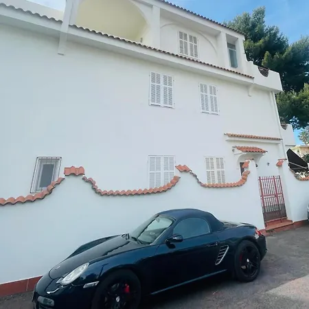 Maison Felicia Apartman San Remo
